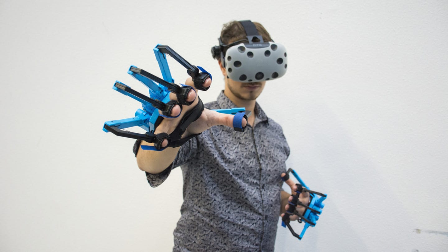 SenseGlove DK1 is now compatible with Interhaptics (No code experiences for exoskeleton gloves)